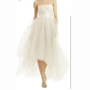 Chic ALLISON PARRIS dress with tulle skirt